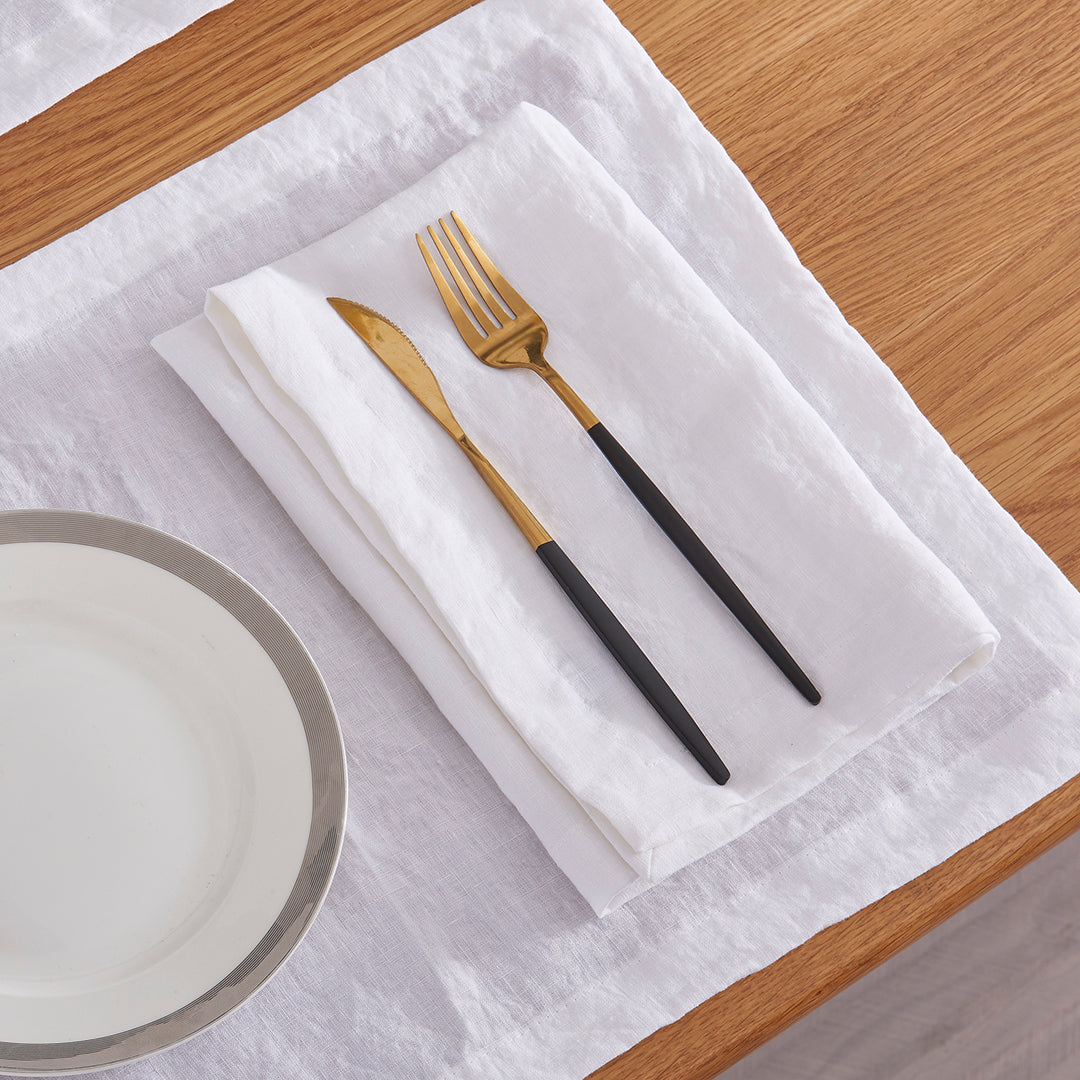 Optic White Linen Napkin with Cutlery